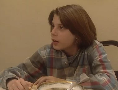 Δείτε πως είναι τώρα η Βάλια και ο Μανωλάκης από το Καφέ της Χαράς (φωτο)